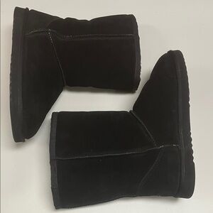 Lamo Black Women's Slippers boots size 8.5 mid height